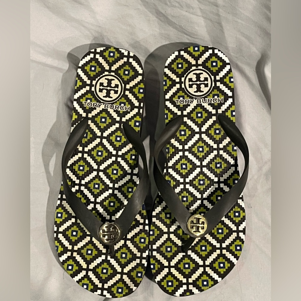 Tory Burch Black & White Flip Flop Thong Sandal Size 7 Gold Logo
